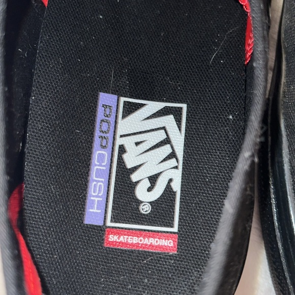 Vans black men’s size 10 Like new condition. - Picture 3 of 7